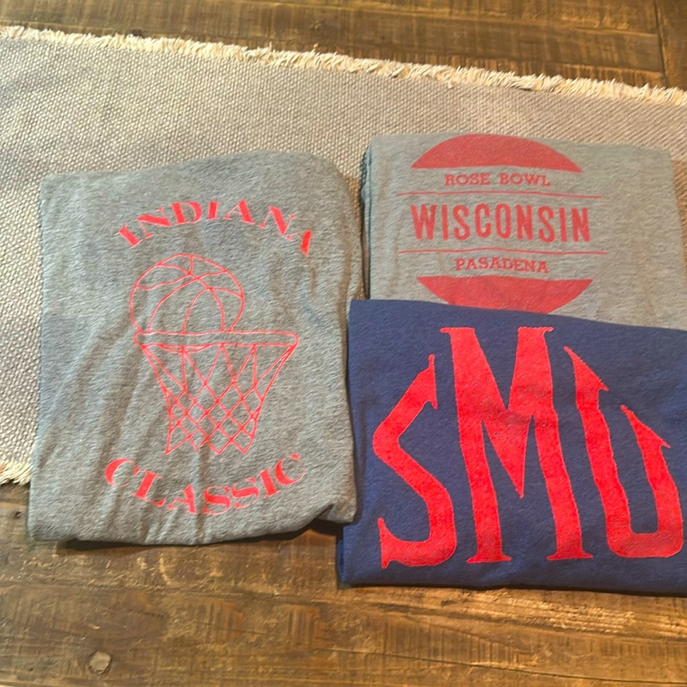 3 college tshirts. Size L. Super soft and no flaws. worn once